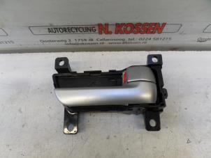 Used Rear door handle 4-door, right Kia Sorento Price on request offered by N Kossen Autorecycling BV