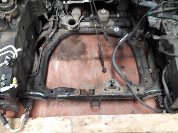 Begagnade Underram Hyundai Santafe Pris på förfrågan erbjuds av N Kossen Autorecycling BV