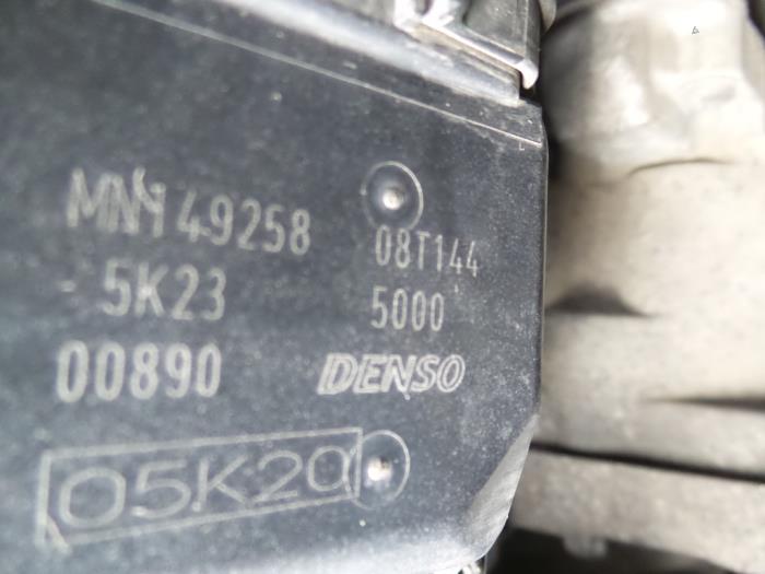 Gebrauchte Drosselklappengehäuse Mitsubishi Colt Preis auf Anfrage angeboten von N Kossen Autorecycling BV
