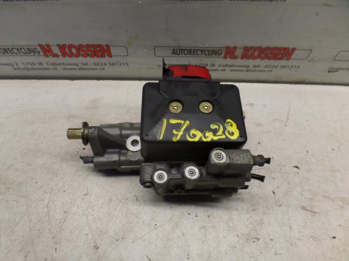 Usagé Pompe ABS Citroen XM (Y4) 3.0 V6 24V Prix sur demande proposé par N Kossen Autorecycling BV