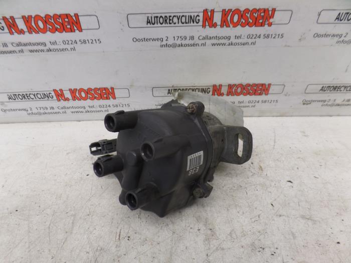 Used Distributor Toyota Starlet (EP9) 1.3,XLi,GLi 16V Price on request offered by N Kossen Autorecycling BV