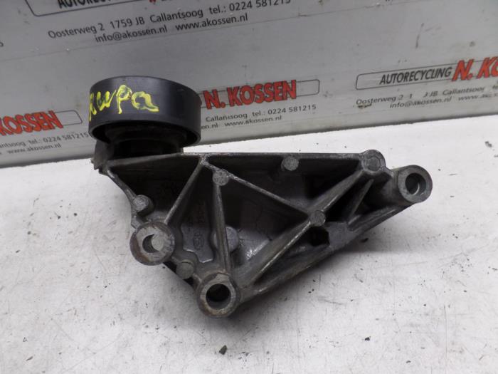 Usados Rodillo tensor correa múltiple Ford Transit Connect Precio de solicitud ofrecido por N Kossen Autorecycling BV