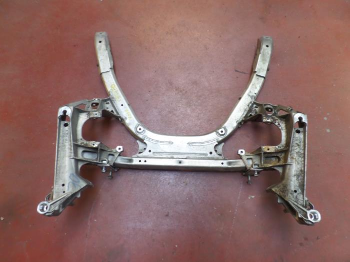 Usados Subchasis BMW 6 serie (E63) M6 V10 40V Precio de solicitud ofrecido por N Kossen Autorecycling BV