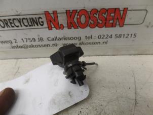 Usados Sensor de temperatura externa Opel Corsa Precio de solicitud ofrecido por N Kossen Autorecycling BV
