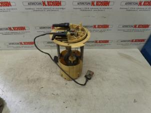 Used Electric fuel pump Chrysler Voyager Price on request offered by N Kossen Autorecycling BV