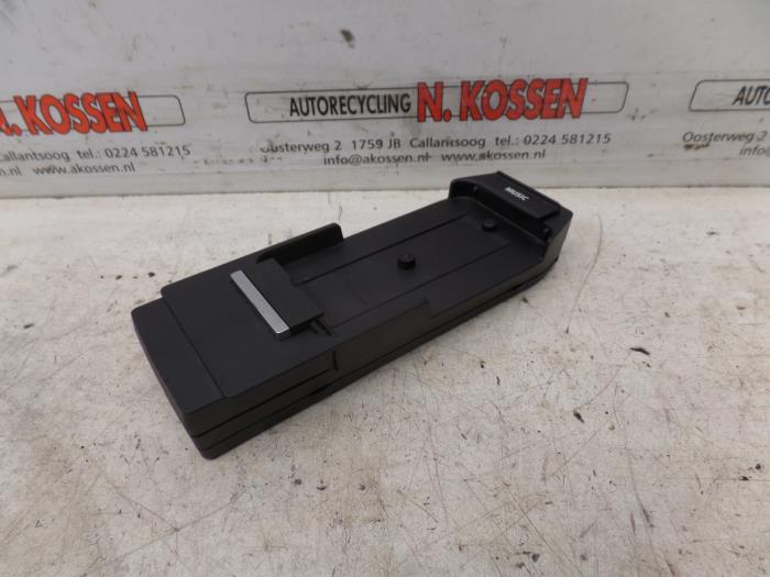 Gebrauchte Telefonhalter BMW X6 (E71/72) xDrive35d 3.0 24V Preis auf Anfrage angeboten von N Kossen Autorecycling BV