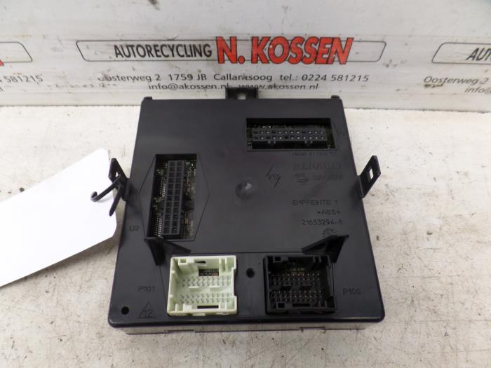 Usagé Module confort Renault Laguna II (BG) 1.8 16V Prix sur demande proposé par N Kossen Autorecycling BV