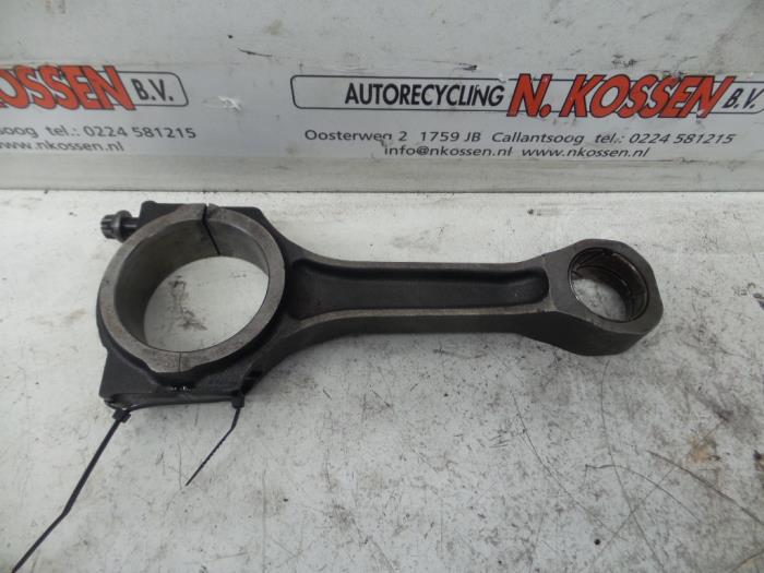 Begagnade Vevstake Ford Transit 2.2 TDCi 16V Pris på förfrågan erbjuds av N Kossen Autorecycling BV