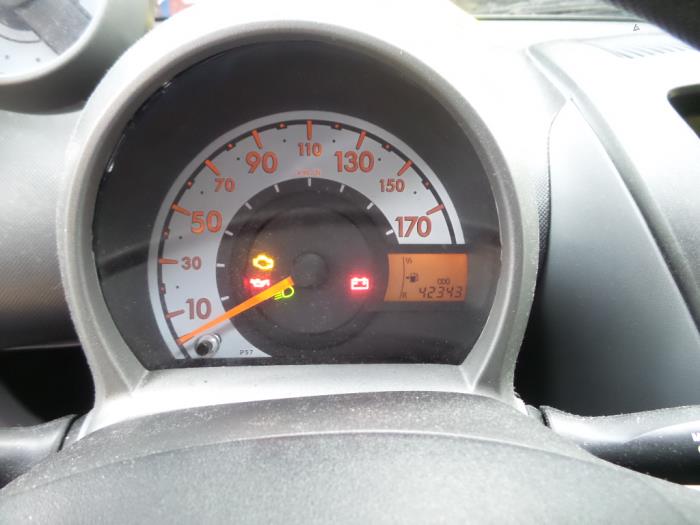 Boîte de vitesse d'un Toyota Aygo (B10) 1.0 12V VVT-i 2011