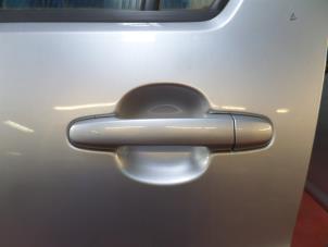 Usagé Poignée portière 4portes arrière gauche Daihatsu Sirion Prix sur demande proposé par N Kossen Autorecycling BV
