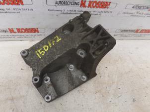 Used Air conditioning bracket Ford Focus 2 1.6 Ti-VCT 16V Price on request offered by N Kossen Autorecycling BV
