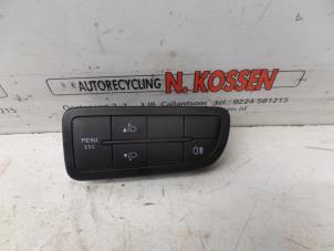 Usagé Commutateur feu antibrouillard Peugeot Bipper Prix sur demande proposé par N Kossen Autorecycling BV
