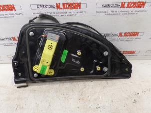Used Rear door window mechanism 4-door, right Landrover Freelander II 3.2 l6 24V Price on request offered by N Kossen Autorecycling BV