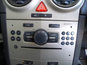 Usados Reproductor de CD y radio Opel Corsa Precio de solicitud ofrecido por N Kossen Autorecycling BV