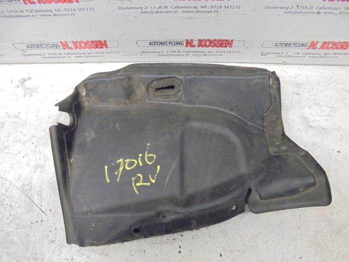 Usados Protector interno BMW X6 (E71/72) xDrive35d 3.0 24V Precio de solicitud ofrecido por N Kossen Autorecycling BV