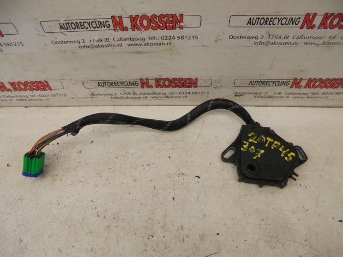 Usagé Robot commutation Peugeot 307 (3A/C/D) 1.6 16V Prix sur demande proposé par N Kossen Autorecycling BV