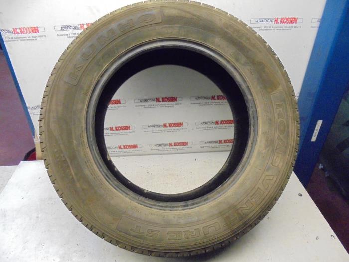 Używane Opona Cena na żądanie oferowane przez N Kossen Autorecycling BV