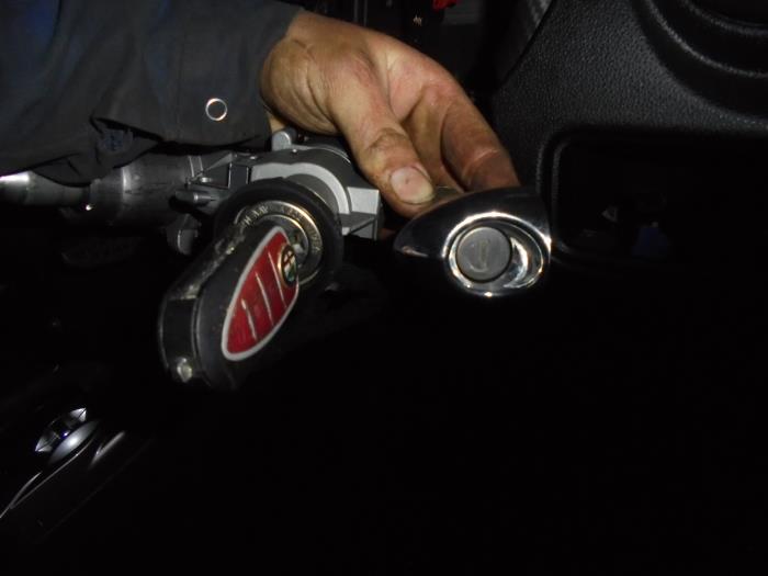Set of locks from a Alfa Romeo Mito 2009