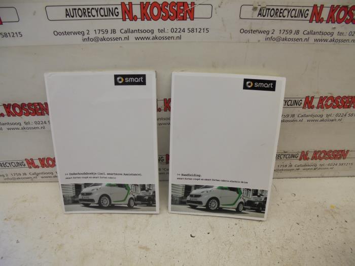 Używane Instrukcja Smart Fortwo Coupé (451.3) Electric Drive Cena na żądanie oferowane przez N Kossen Autorecycling BV