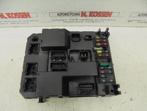 Used Fuse box Peugeot 307 SW (3H) 2.0 HDi 90 Price on request offered by N Kossen Autorecycling BV