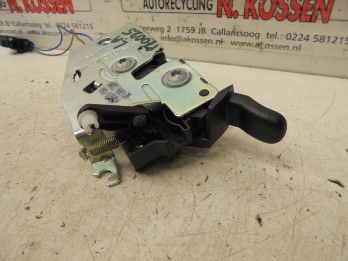 Tailgate lock mechanism Smart Fortwo Coupé Electric Drive A4517400135