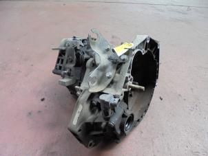 Getriebe van een Fiat Punto II (188) 1.2 16V 2001