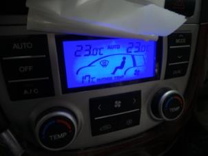 Używane Panel climatronic Hyundai Santafe Cena na żądanie oferowane przez N Kossen Autorecycling BV