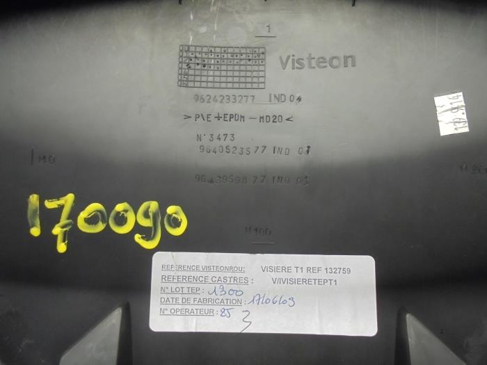 Pieza de salpicadero de un Peugeot 206 SW (2E/K) 1.6 16V 2003