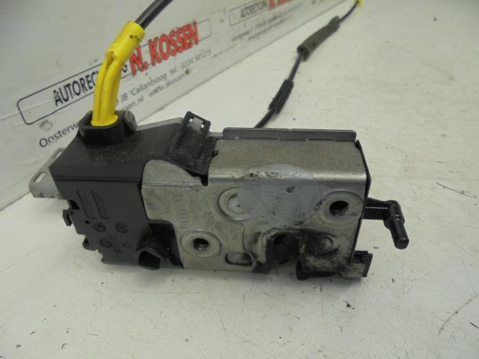 Door lock mechanism 2-door, left Fiat Scudo 1.6 D Multijet - 9681335980