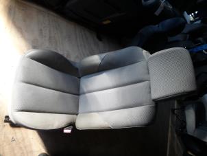 Gebrauchte Sitz rechts Renault Megane II (BM/CM) 1.4 16V 98 Preis auf Anfrage angeboten von N Kossen Autorecycling BV