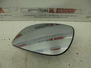 Used Mirror glass, left Opel Vectra C Caravan 1.9 CDTI 16V Price on request offered by N Kossen Autorecycling BV