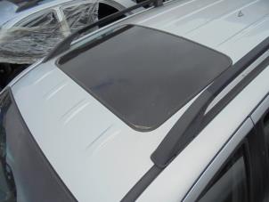 Used Glass sunroof Hyundai Santafe Price on request offered by N Kossen Autorecycling BV