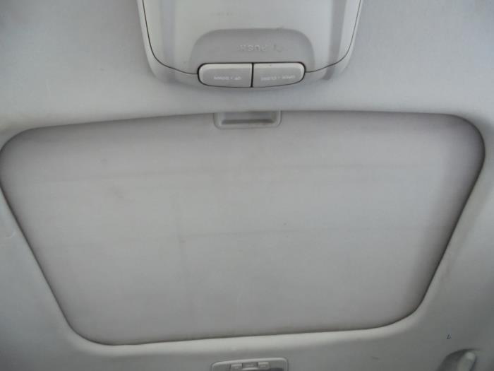 Używane Silnik szyberdachu Hyundai Santafe Cena na żądanie oferowane przez N Kossen Autorecycling BV