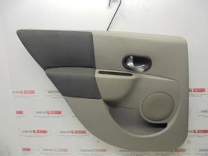 Used Rear door trim 4-door, left Renault Modus/Grand Modus (JP) 1.6 16V Price on request offered by N Kossen Autorecycling BV