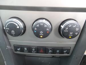 Usados Panel de control de aire acondicionado Dodge Avenger Precio de solicitud ofrecido por N Kossen Autorecycling BV