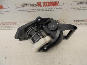 Used Spare wheel mechanism Renault Modus/Grand Modus (JP) 1.6 16V Price on request offered by N Kossen Autorecycling BV