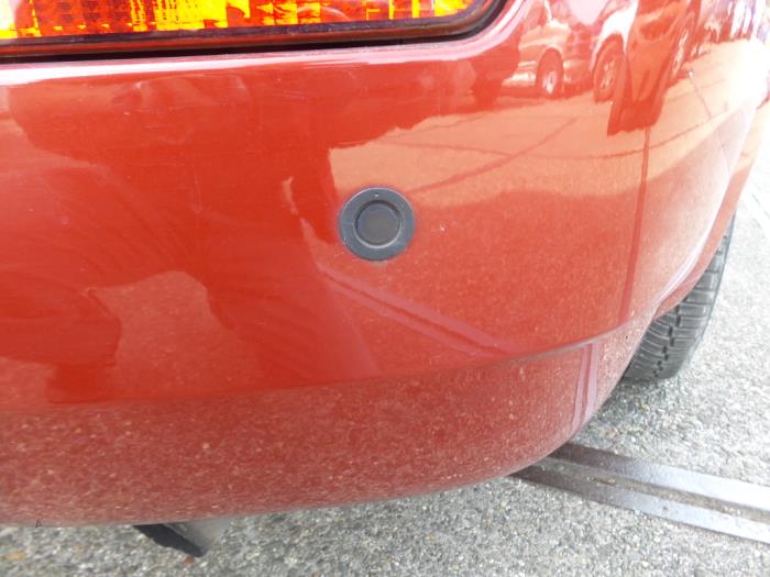 Usados Sensor PDC Dodge Avenger Precio de solicitud ofrecido por N Kossen Autorecycling BV