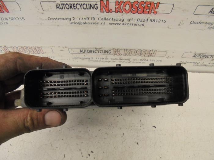 Engine management computer from a Dodge Avenger 2009