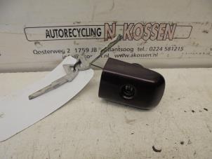 Używane Wkladka zamka drzwiowego lewa Volvo V50 (MW) 1.8 16V Cena na żądanie oferowane przez N Kossen Autorecycling BV