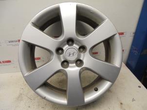 Used Wheel Hyundai Santafe Price on request offered by N Kossen Autorecycling BV