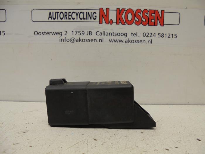 Glow plug relay Volkswagen Crafter 2.0 TDI 038907281D