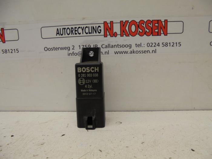 Glow plug relay Volkswagen Crafter 2.0 TDI 038907281D