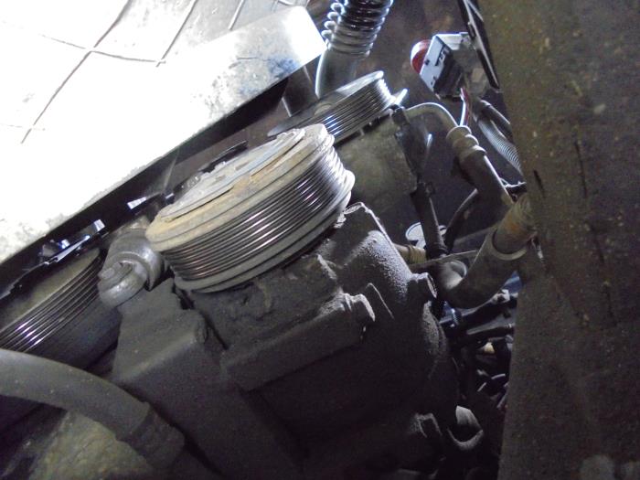 Usagé Pompe clim Ssang Yong Rexton 2.7 Xdi RX/RJ 270 16V Prix sur demande proposé par N Kossen Autorecycling BV