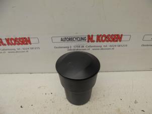 Used Front ashtray Hyundai I10 Price on request offered by N Kossen Autorecycling BV