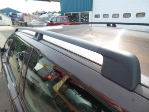 Used Roof rail, left Volvo XC70 (SZ) XC70 2.4 T 20V Price on request offered by N Kossen Autorecycling BV