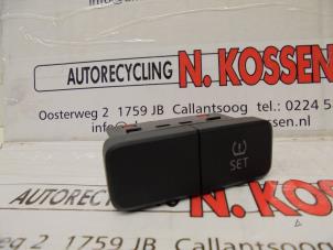 Gebrauchte ESP Schalter Volkswagen UP Preis auf Anfrage angeboten von N Kossen Autorecycling BV