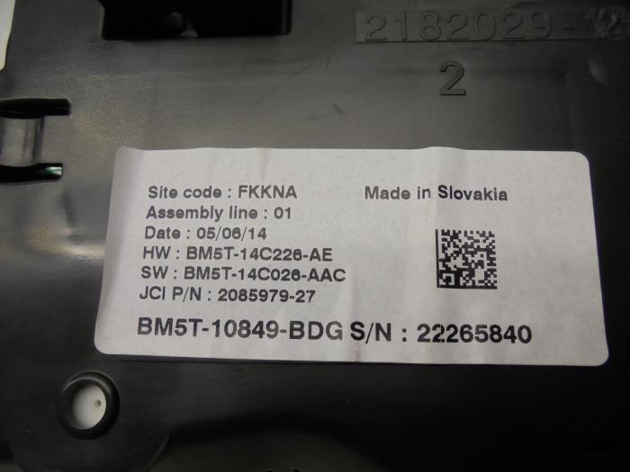 Panel de instrumentación de un Ford C-Max (DXA) 1.6 TDCi 16V Van 2014