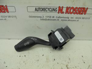 Usados Interruptor de indicador de dirección Ford C-Max (DXA) 1.6 TDCi 16V Van Precio de solicitud ofrecido por N Kossen Autorecycling BV