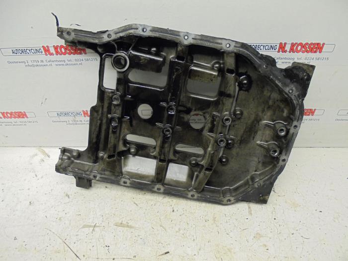 Usados Tabique intermedio Kia Sorento Precio de solicitud ofrecido por N Kossen Autorecycling BV