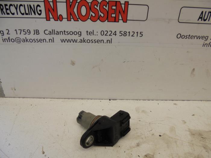 Begagnade Kamaxelsensor Opel Vivaro Pris på förfrågan erbjuds av N Kossen Autorecycling BV